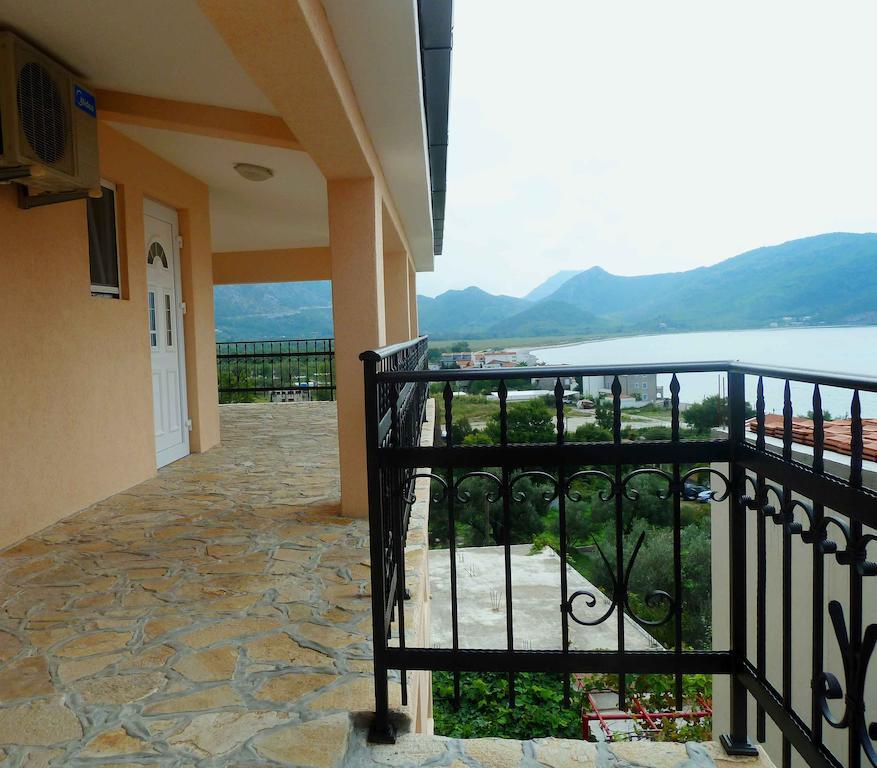 Apartments Papillon Podgorica Szoba fotó